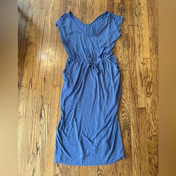 Torrid Super Soft Midi Dress Plus Size 00X / 12 Blue Stretchy Tie Waist Pockets - Picture 2 of 5